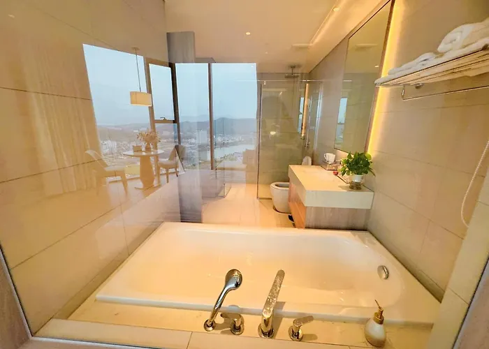 Alacarte Bay View Bien Va Nhac Nuoc Apartment